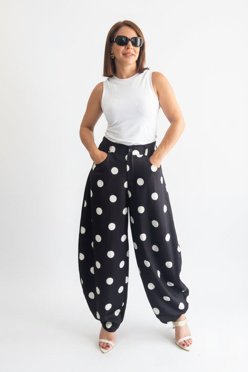 Barrel Pants Polka Dots – Black & White